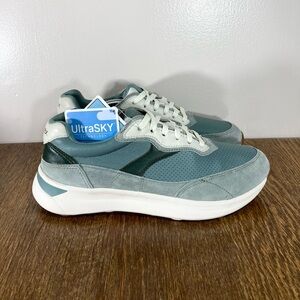 NWT Aetrex Emily Lace Up Sneaker Women’s Size 7.5-8 Mint